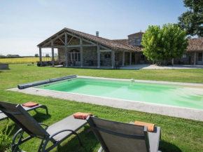Charming mansion with swimming pool